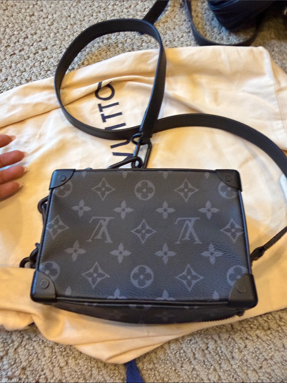 Louis Vuitton Black Monogram Canvas Messenger Crossbody with Chain Detail - Picture 5 of 5